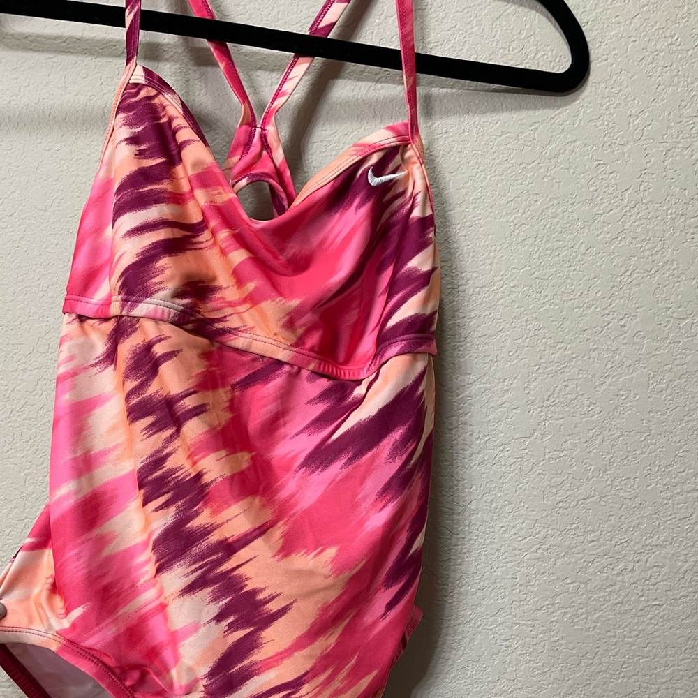 Nike bathing suit - Picture 2 of 4